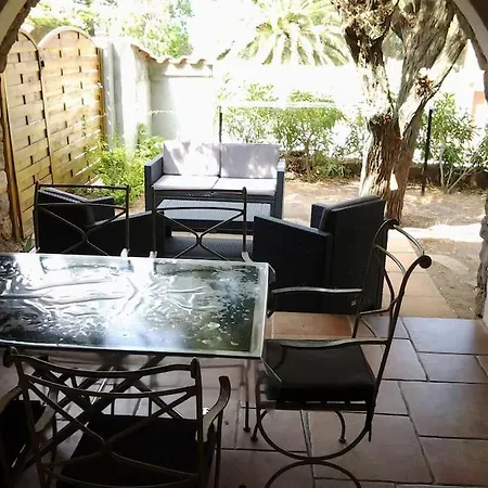 Climatise, 4 Personnes, Proche Calvi Apartamento